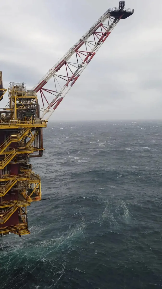 Platforma morska — żuraw offshore